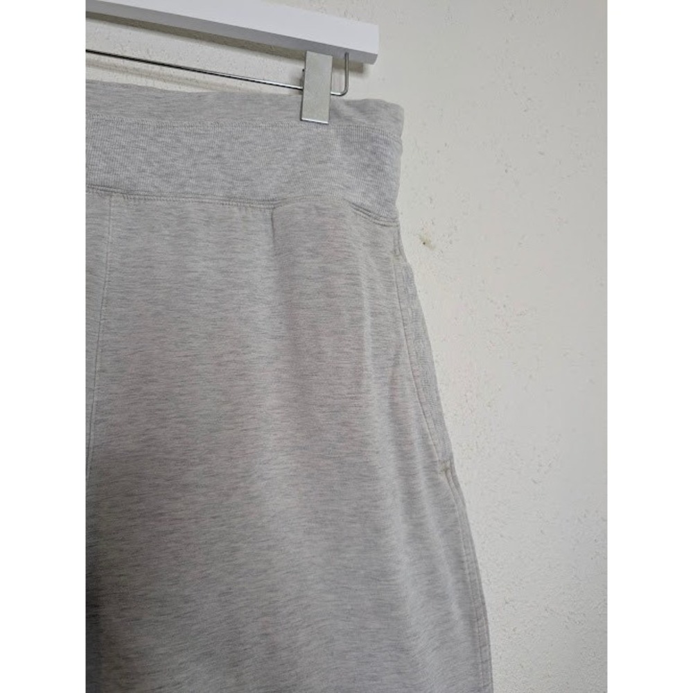 Athleta Free Flow Culotte Gray Size Large Wide Leg Athleisure Pull On Pants - Picture 6 of 7